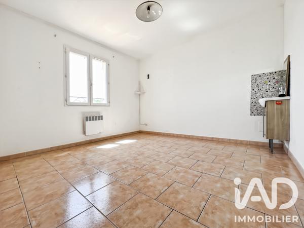 Maison à vendre 8 pièces 211 m² Saint-Martin-de-Crau