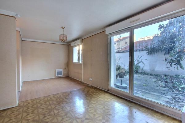 Appartement Gennevilliers - 1 pièces + jardin - 32.01 m2