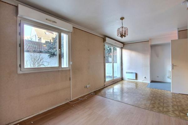 Appartement Gennevilliers - 1 pièces + jardin - 32.01 m2