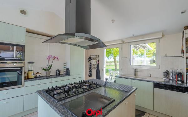 Maison à vendre    6 pièces •  Nieul-sur-Mer