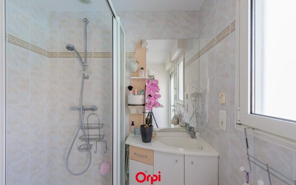 Maison à vendre    6 pièces •  Nieul-sur-Mer