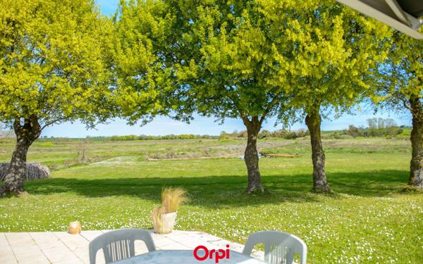 Maison à vendre    6 pièces •  Nieul-sur-Mer