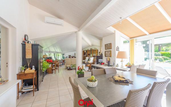 Maison à vendre    6 pièces •  Nieul-sur-Mer