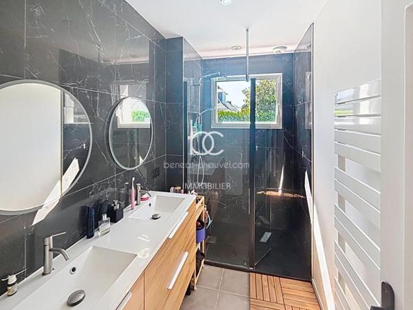 VANNES Maison 8 pièces 165 m²