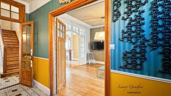 Maison Semi Bourgeoise avec cachet et beaux volumes + 170 m² hab Houplines Bourg