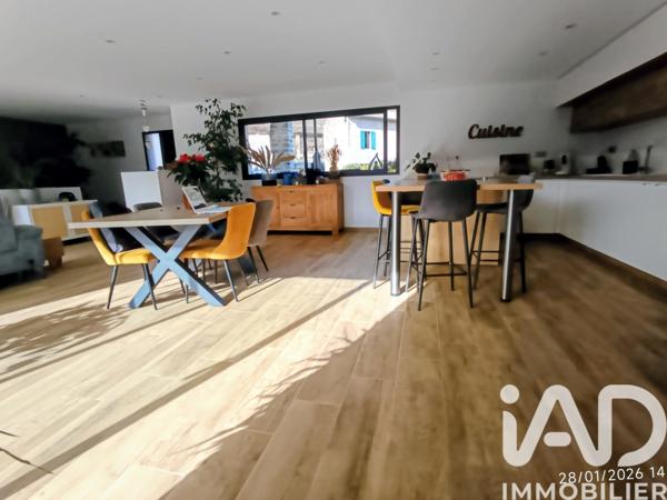 Maison à vendre 4 pièces 180 m² Crampagna