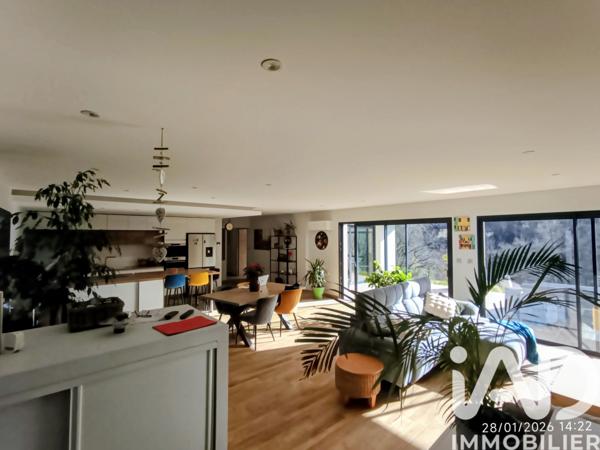 Maison à vendre 4 pièces 180 m² Crampagna