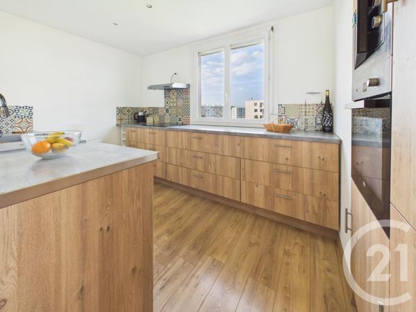 Appartement T4 à vendre  4 pièces - 65,38 m 2   VILLENAVE D ORNON  - 33