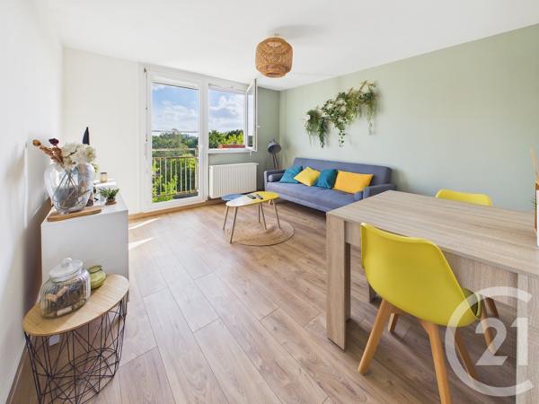 Appartement T4 à vendre  4 pièces - 65,38 m 2   VILLENAVE D ORNON  - 33