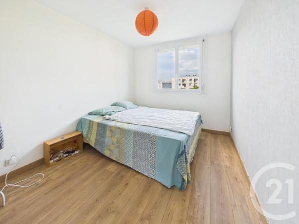 Appartement T4 à vendre  4 pièces - 65,38 m 2   VILLENAVE D ORNON  - 33