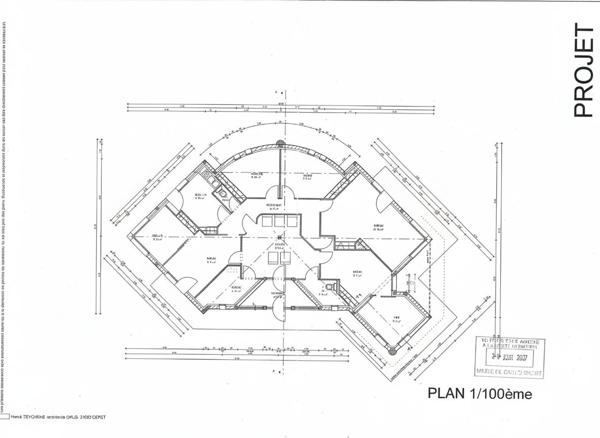 Local professionnel 142 m² – Idéal activité libérale – Centre Castelginest