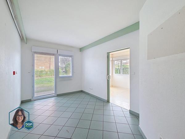 Local professionnel 142 m² – Idéal activité libérale – Centre Castelginest