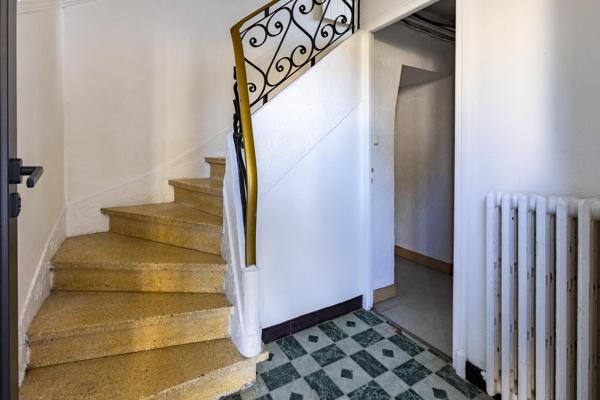 Maison de ville 4ch + bureau, garage et jardin - REF. VM453