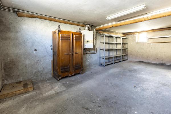 Maison de ville 4ch + bureau, garage et jardin - REF. VM453