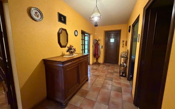 Maison à vendre    7 pièces •  Nexon