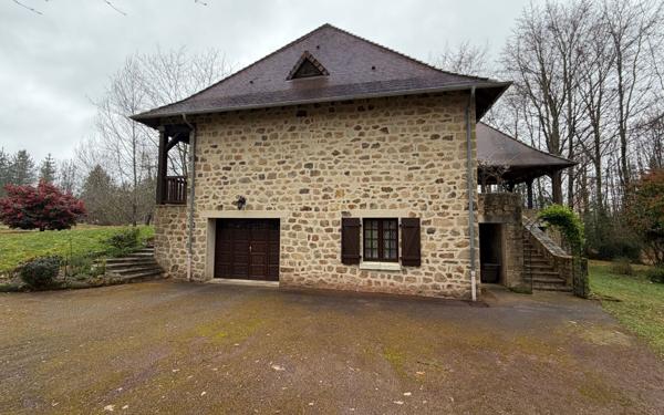 Maison à vendre    7 pièces •  Nexon