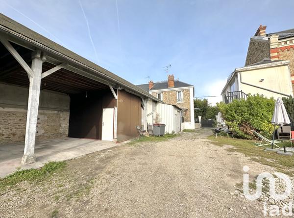 Immeuble à vendre 180 m² Corbeil-Essonnes