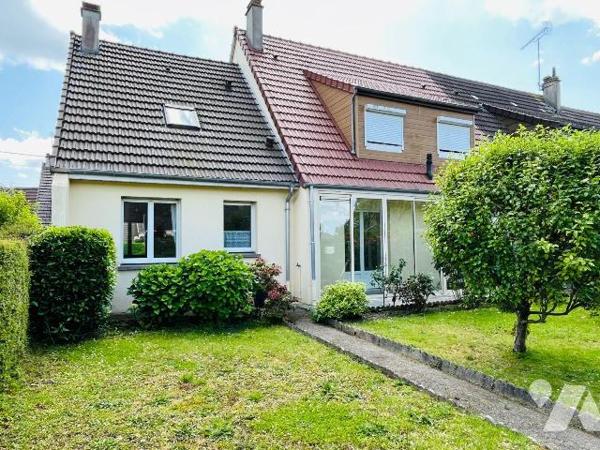 A vendre sur la commune d'Avranches, dans un quartier calme et recherché, à proximité de tous c...