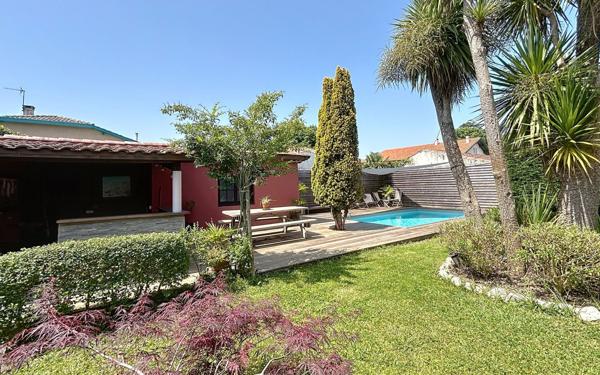 Maison à vendre    6 pièces •  Bayonne