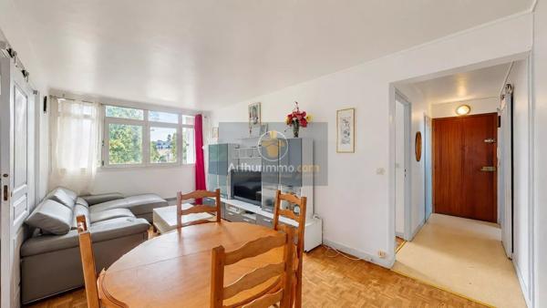 Vente                                                      Appartement
                        
                     4 pièces                      68 m2                     à Verneuil-sur-Seine