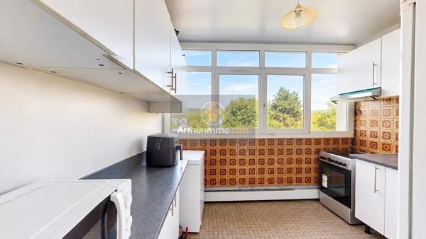 Vente                                                      Appartement
                        
                     4 pièces                      68 m2                     à Verneuil-sur-Seine