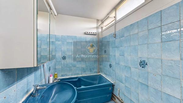 Vente                                                      Appartement
                        
                     4 pièces                      68 m2                     à Verneuil-sur-Seine