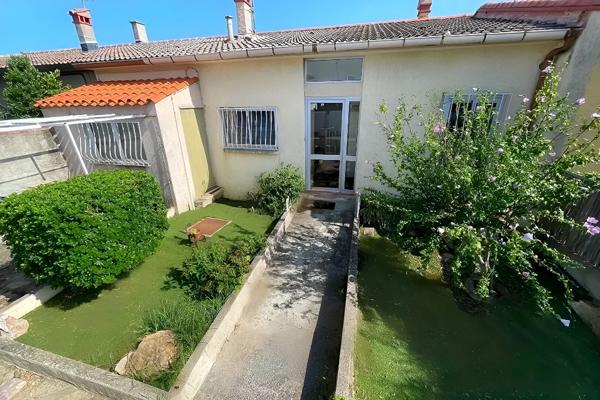 EXLUSIVITE- A VENDRE VILLA PLAIN-PIED DE TYPE F3 AVEC UN POTENTIEL DE 100 M² SUR 222 M² DE TERRAIN
