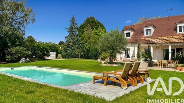 Maison à vendre 8 pièces 279,5 m² Santeny