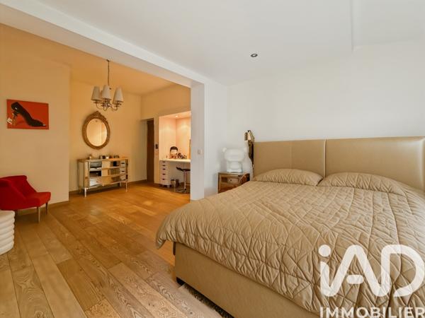 Maison à vendre 8 pièces 279,5 m² Santeny
