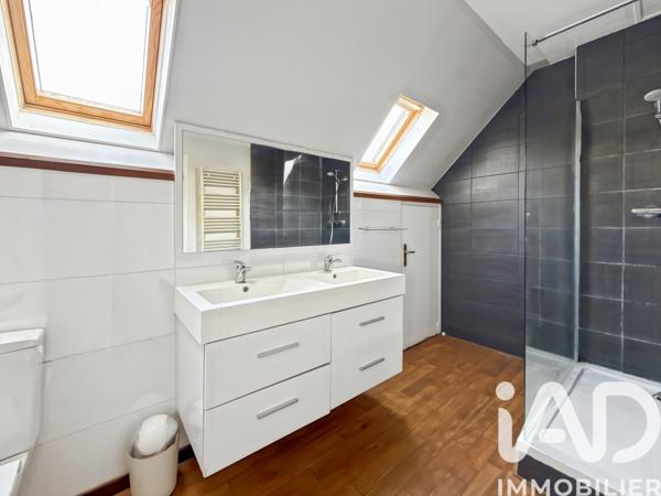 Maison à vendre 8 pièces 279,5 m² Santeny