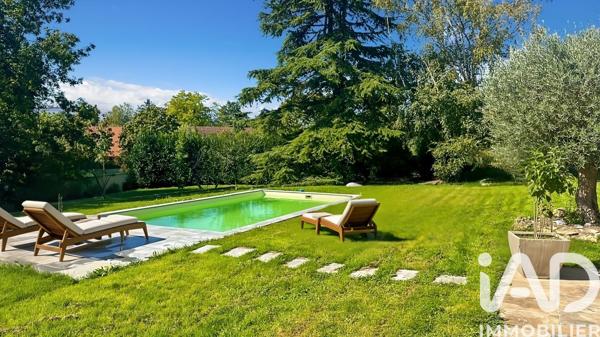 Maison à vendre 8 pièces 279,5 m² Santeny