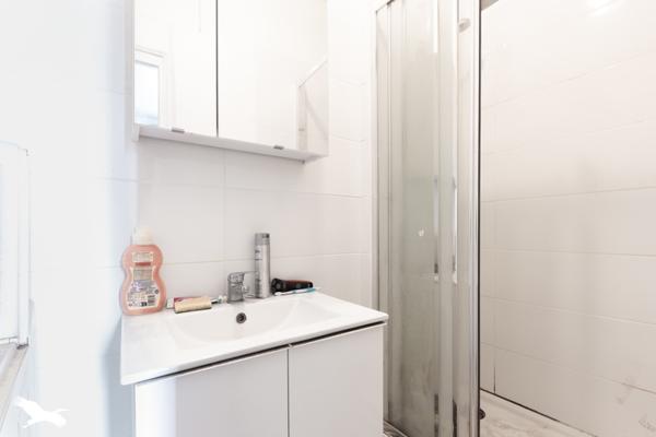 Appartement à vendre 265 000 € Paris 18 2 p 33 m² DPE E