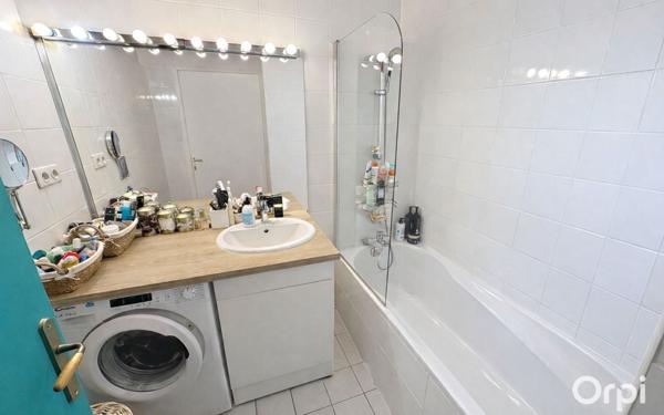 Appartement à vendre    2 pièces • 48,33 m2 Châtillon