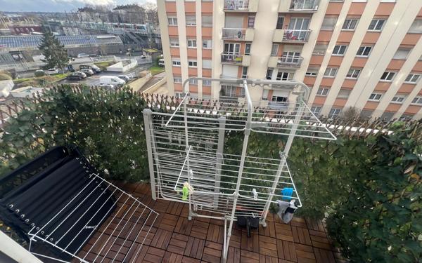 Appartement à vendre    4 pièces • 72,01 m2 Le Bourget