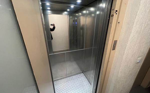 Appartement à vendre    4 pièces • 72,01 m2 Le Bourget