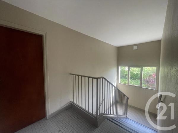 Appartement F4 à vendre  4 pièces - 63 m 2   LE RAINCY  - 93