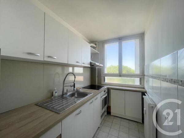 Appartement F4 à vendre  4 pièces - 63 m 2   LE RAINCY  - 93