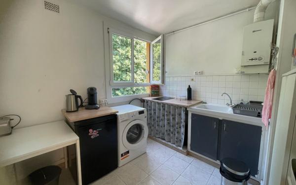 Appartement à vendre    4 pièces • 57,47 m2 Viroflay