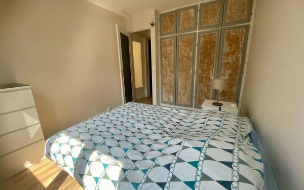 Appartement à vendre    4 pièces • 57,47 m2 Viroflay