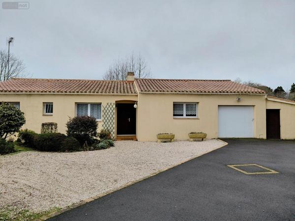 Maison individuelle à vendre à Challans en Vendée (85300), ref : VM5630-85092