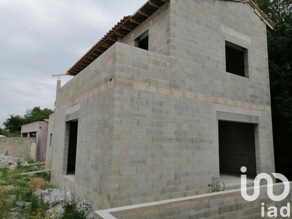 Maison à vendre 8 pièces 183 m² Morières-lès-Avignon