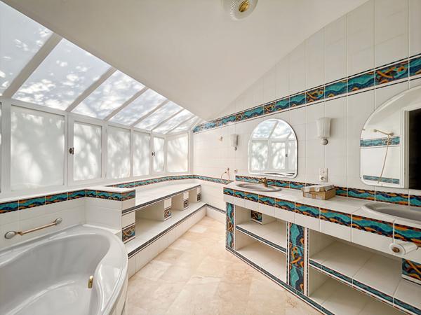 Magnifique villa en bord de mer