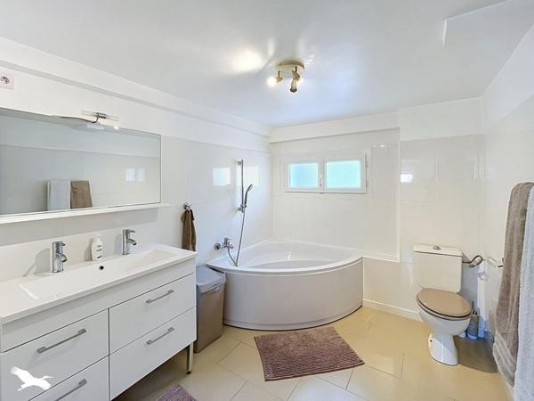 Maison 455 000 € Les Clayes-sous-Bois 5 p 135 m² DPE D