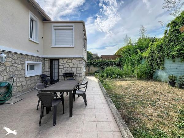 Maison 455 000 € Les Clayes-sous-Bois 5 p 135 m² DPE D