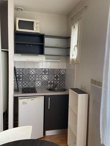 T2 MEUBLE - 800 € CC / MOIS - PESSAC CANDAU
