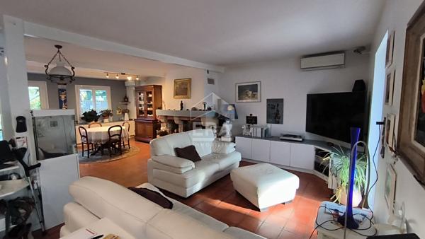 Ensemble immobilier Saint Germain Les Arpajon 6 pièce(s) 176 m2