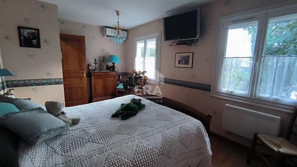 Ensemble immobilier Saint Germain Les Arpajon 6 pièce(s) 176 m2