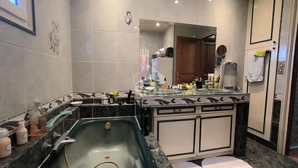 Ensemble immobilier Saint Germain Les Arpajon 6 pièce(s) 176 m2