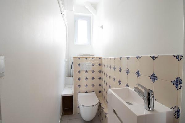 PARIS 18EME - APPARTEMENT 3 PIECES - PLACE DE CLICHY €549 000 ** - Référence AV-6561