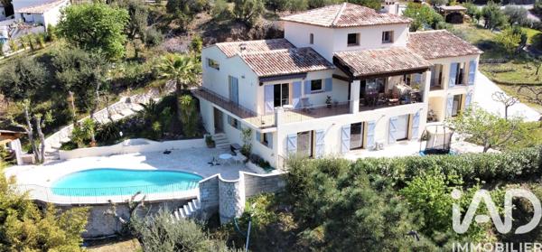 Maison à vendre 8 pièces 328 m² Fréjus